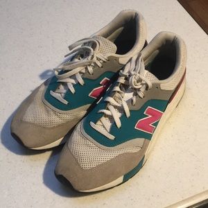 New Balance 997H (Size 11)